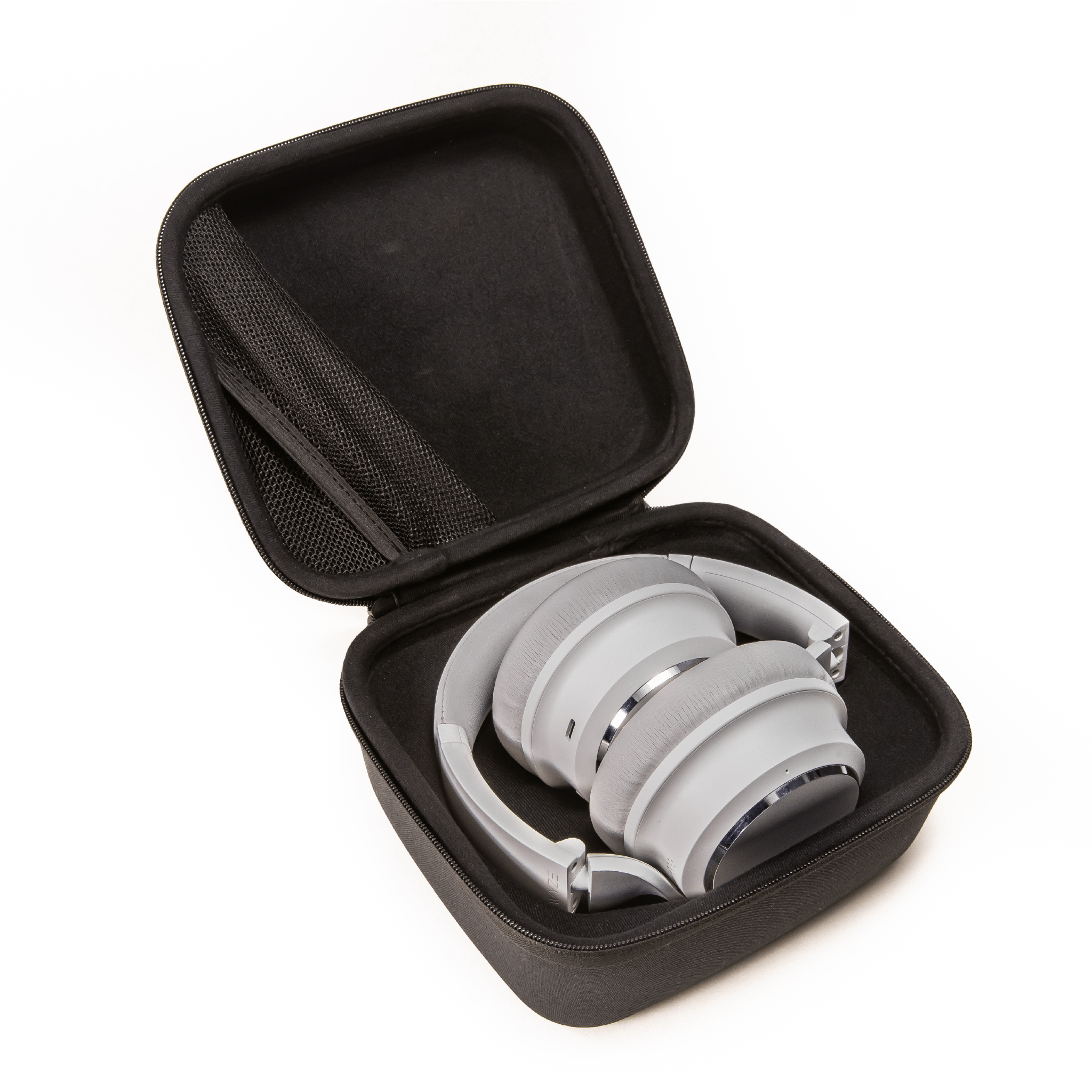 Noise-Cancelling & Wireless Headphones - Image 8